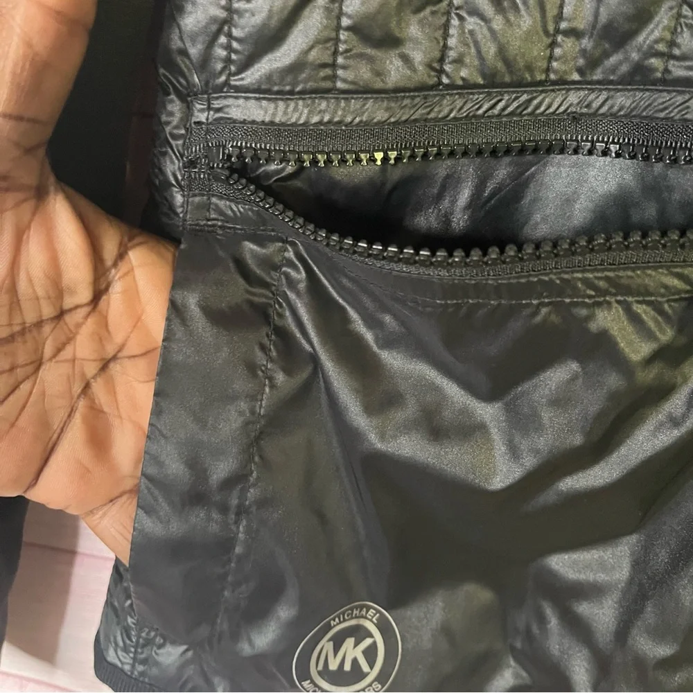 Michael Kors Black Convertible‎ Removable Sleeves Full Zipper Jacket Size Small